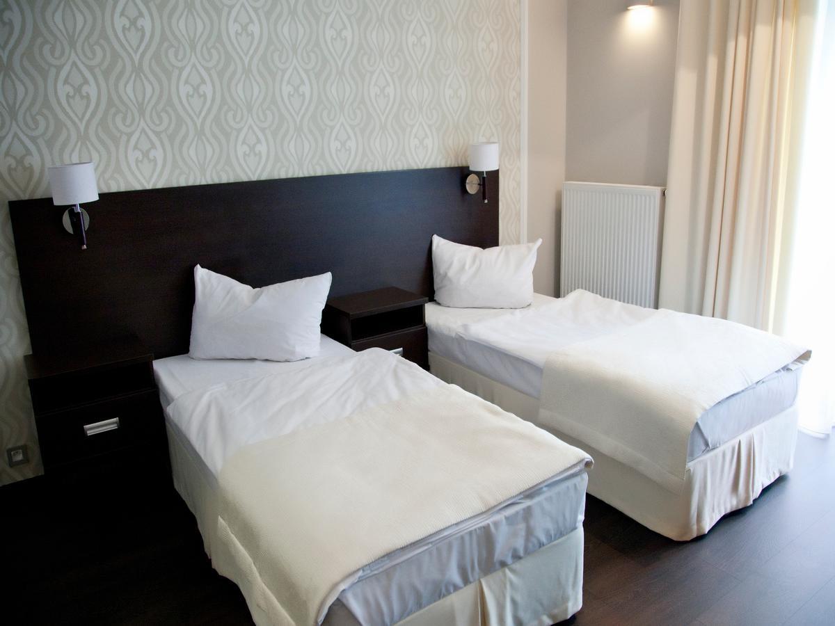 Hotel Grzegorzewski Tuszyn Bilik gambar